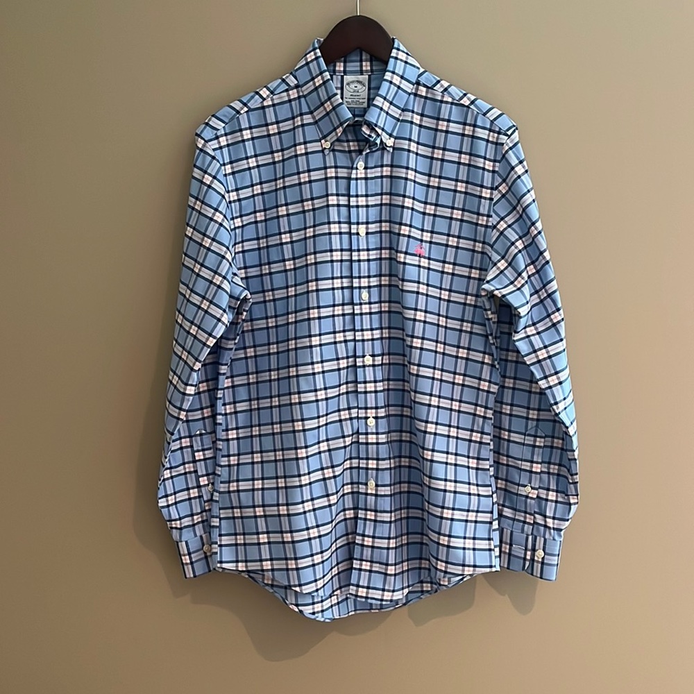 Brooks Brothers Regent Collared Dress Shirt - Medium